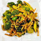 Best Broccoli with Hot Garlic Sauce in Medford, OR
